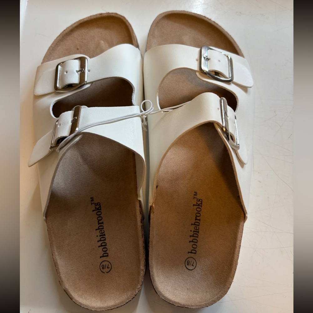 New Bobbie Brooks slip in White Sandals coastal grandma style size 7/8